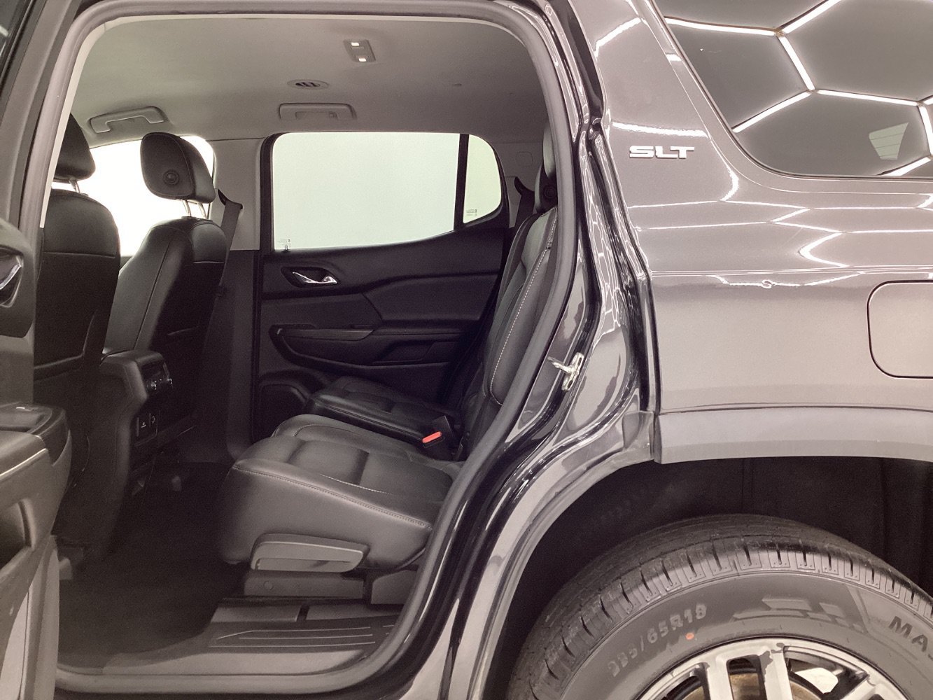 Used 2017 GMC Acadia SLT AWD/4WD image 20