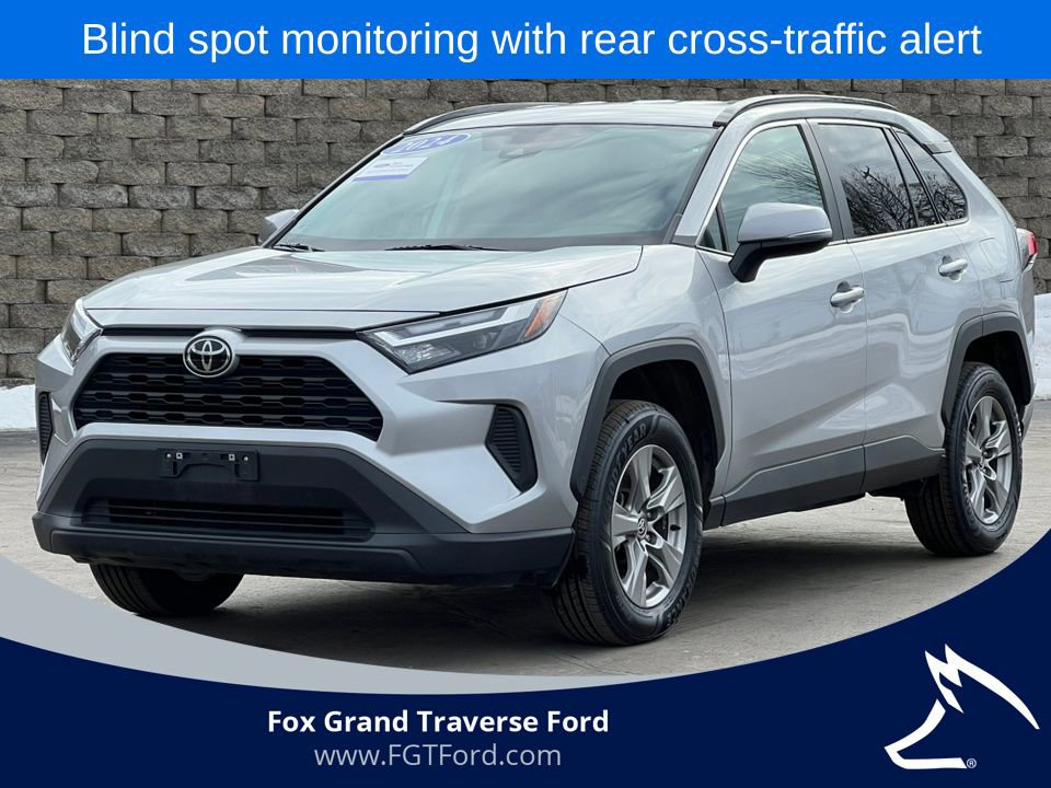 Used 2024 Toyota RAV4 XLE image 1