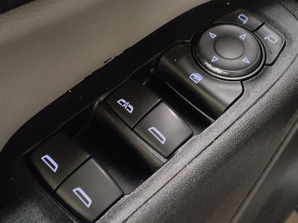 Used 2019 Chevrolet Equinox LS w/ LS Convenience Package FWD image 27