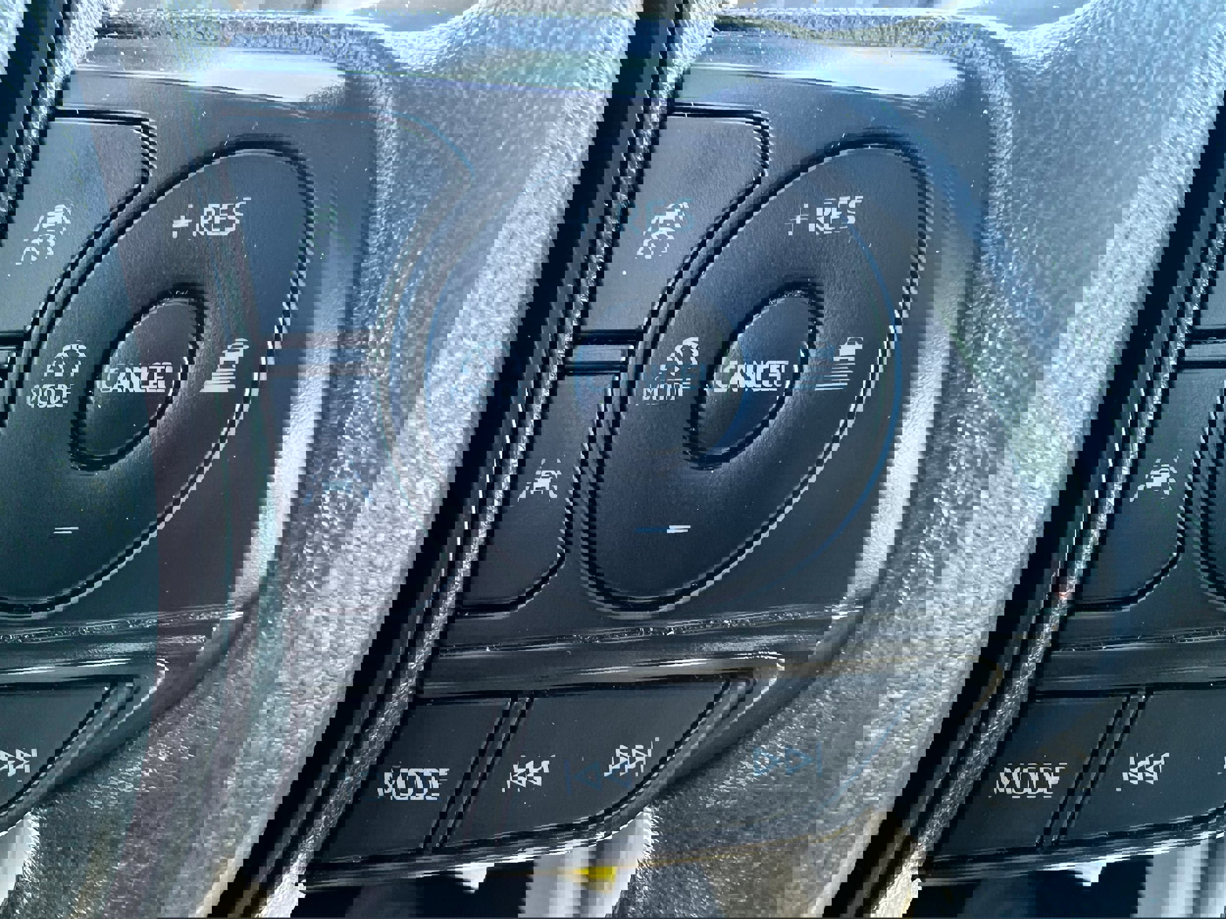 Used 2023 Toyota Corolla Cross L image 22