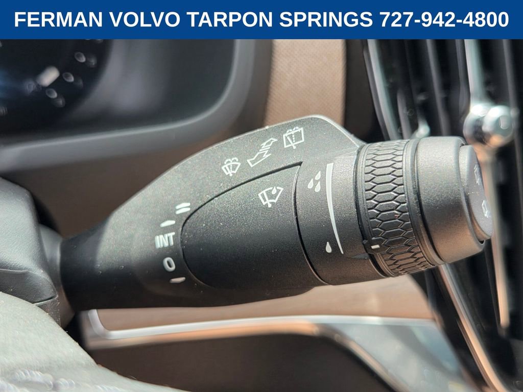 New 2026 Volvo XC90 B6 Plus w/ Protection Package Premier image 31