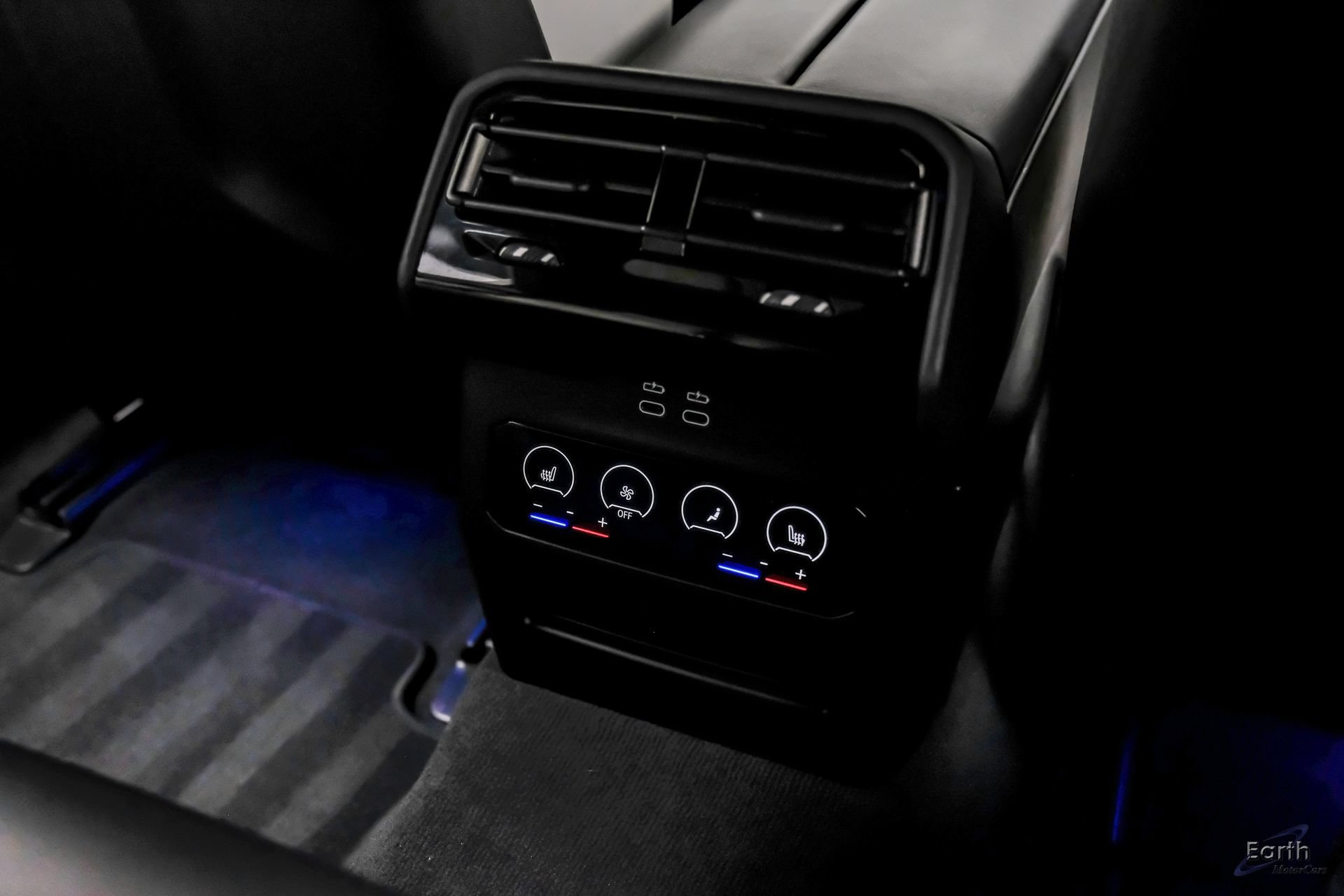 Used 2025 BMW M5 w/ Carbon Package AWD/4WD image 81
