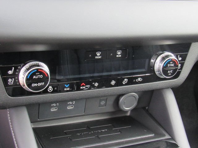 New 2026 Mitsubishi Outlander SEL FWD image 19