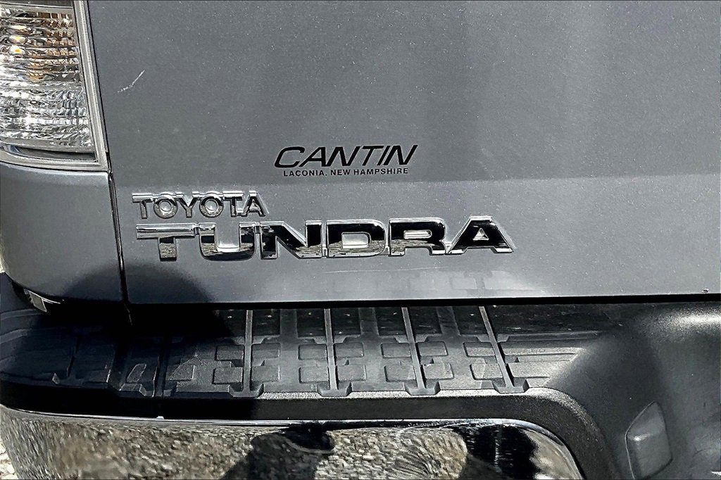 Used 2011 Toyota Tundra 4x4 CrewMax image 8