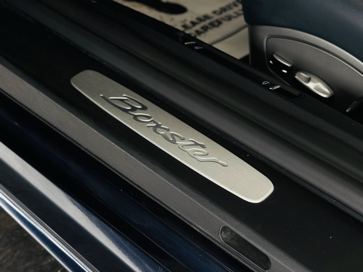 Used 2019 Porsche 718 Boxster RWD image 29