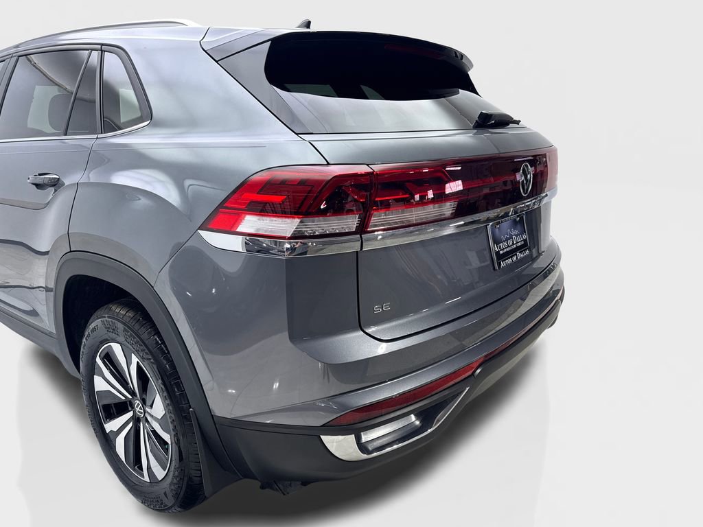Used 2025 Volkswagen Atlas Cross Sport SE image 19