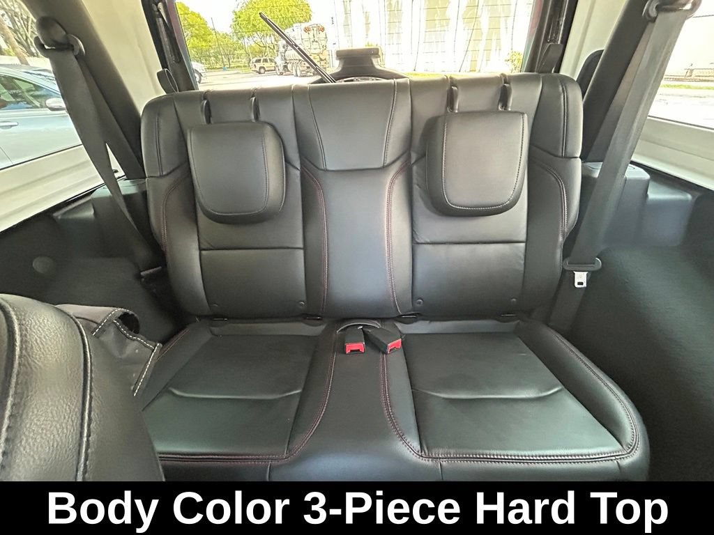 Used 2018 Jeep Wrangler Rubicon AWD/4WD image 10