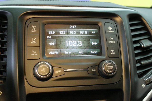 Used 2017 Jeep Cherokee Sport image 24