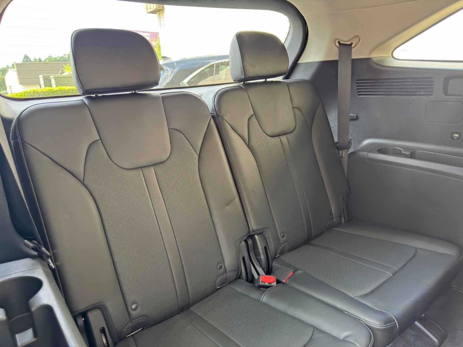Used 2022 Kia Sorento S FWD image 36