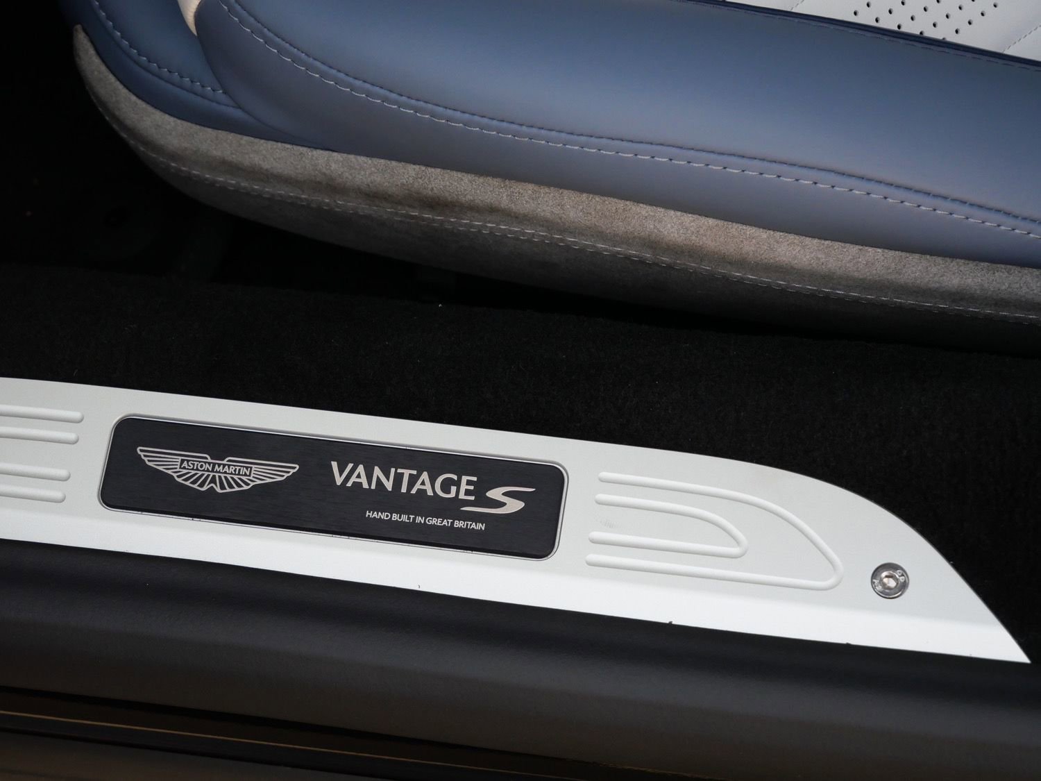 New 2026 Aston Martin V8 Vantage S RWD image 20