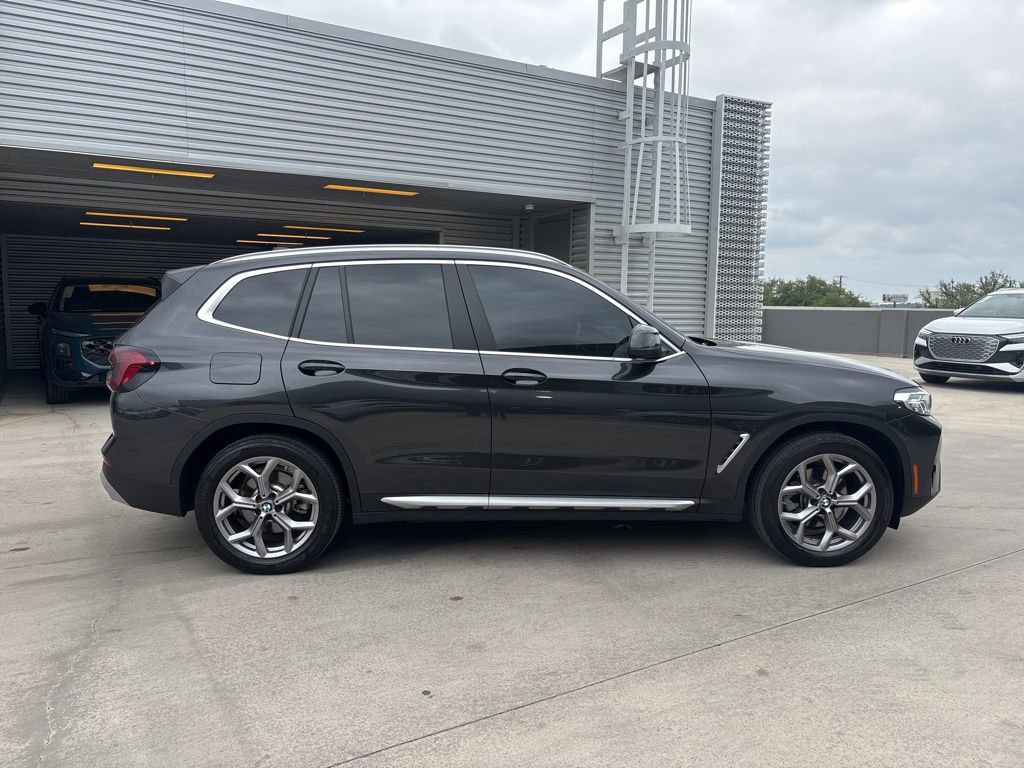 Used 2023 BMW X3 sDrive30i w/ Premium Package RWD image 4