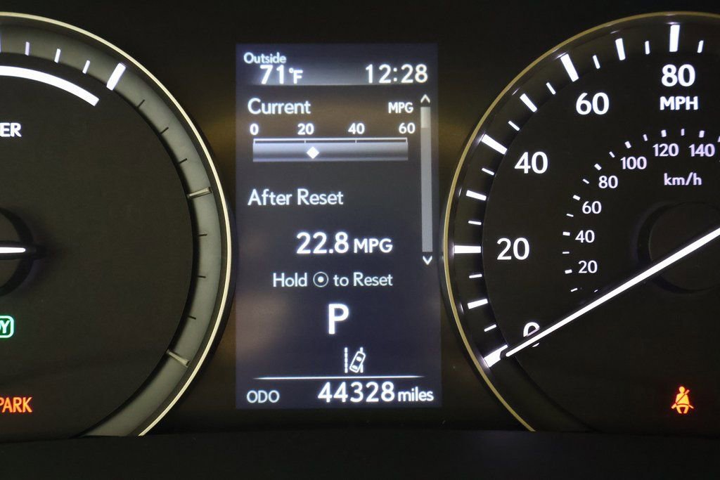 Used 2020 Lexus RX 450hL AWD w/ Premium Package image 18