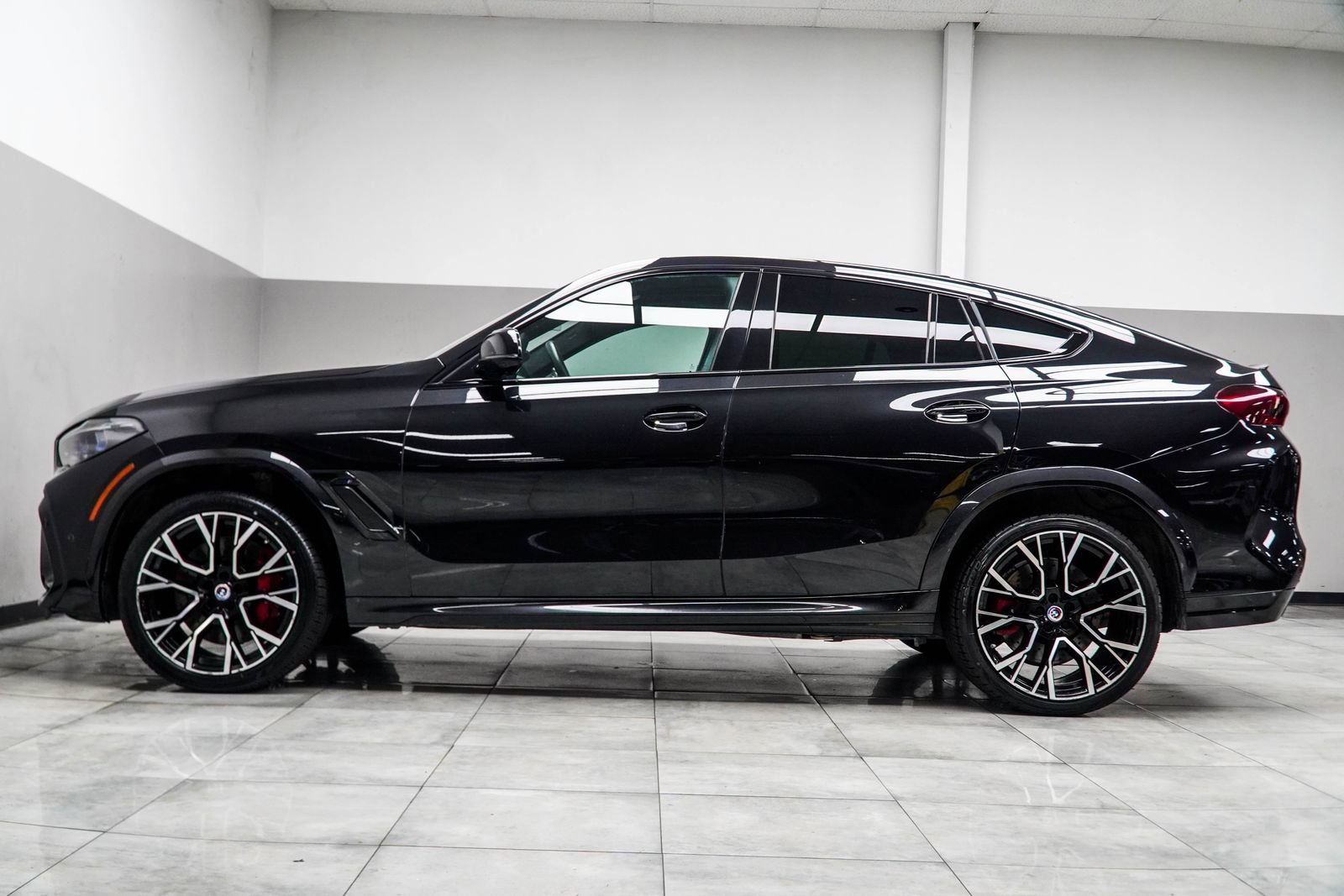 Used 2023 BMW X6 M w/ Competition Package AWD/4WD image 9