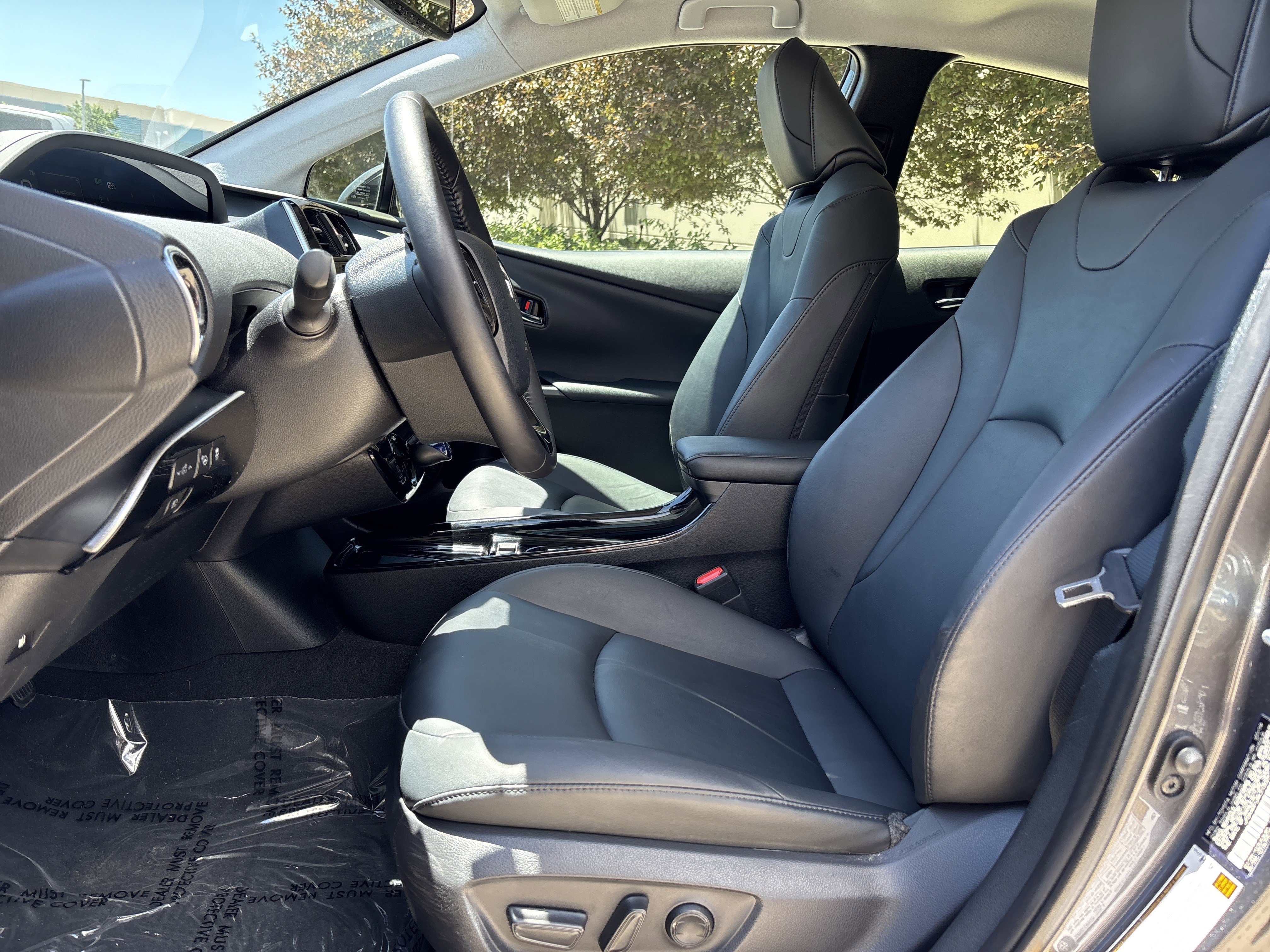 Used 2019 Toyota Prius XLE FWD image 15
