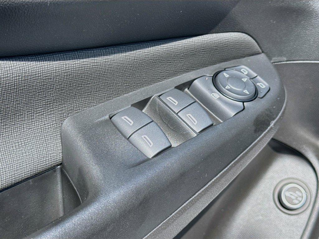 Used 2024 Buick Envista Avenir FWD image 18