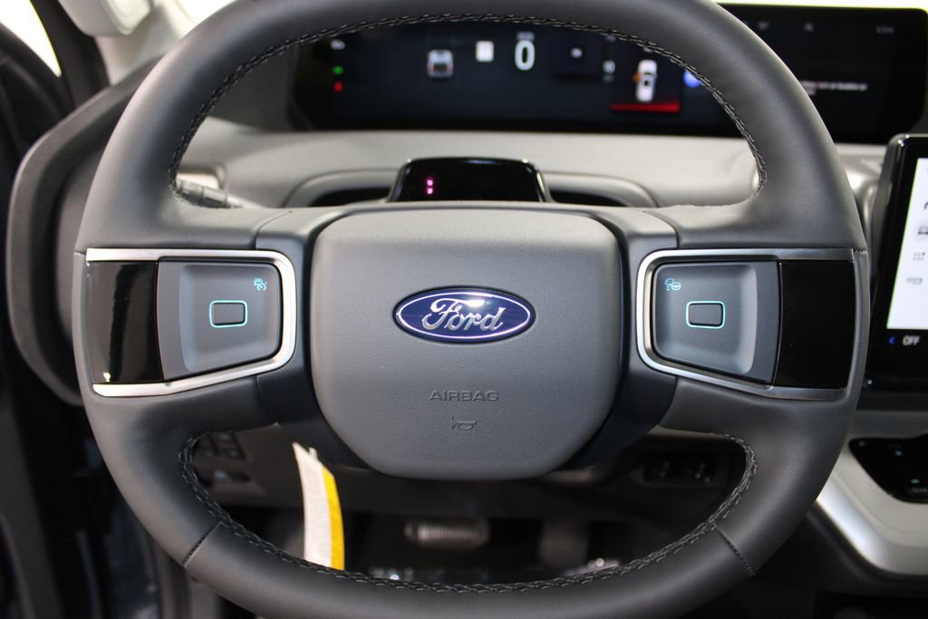New 2026 Ford Expedition Active image 38