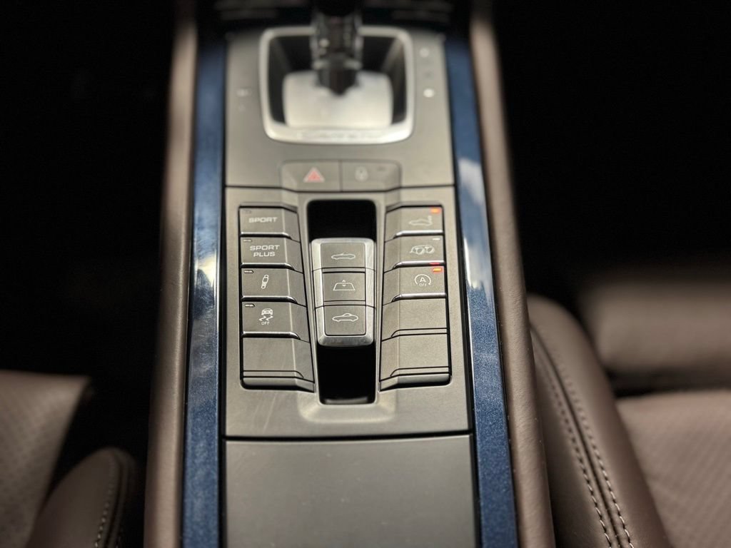 Certified 2016 Porsche 911 Carrera GTS RWD image 27