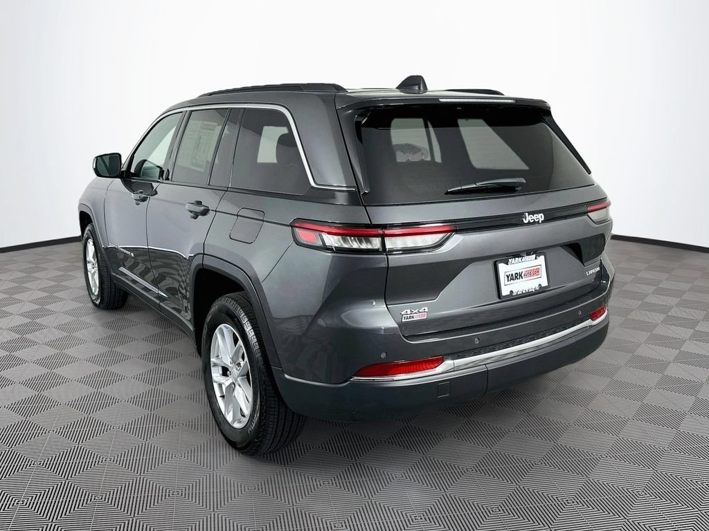 Certified 2025 Jeep Grand Cherokee Laredo X w/ Luxury Tech Group I AWD/4WD image 8