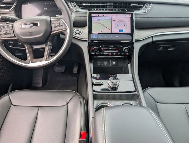 New 2025 Jeep Grand Cherokee Limited image 24