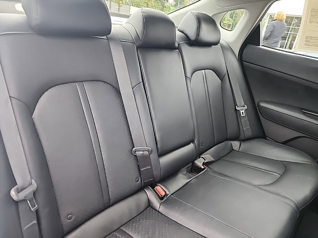 Used 2020 Kia Optima Premium FWD image 18