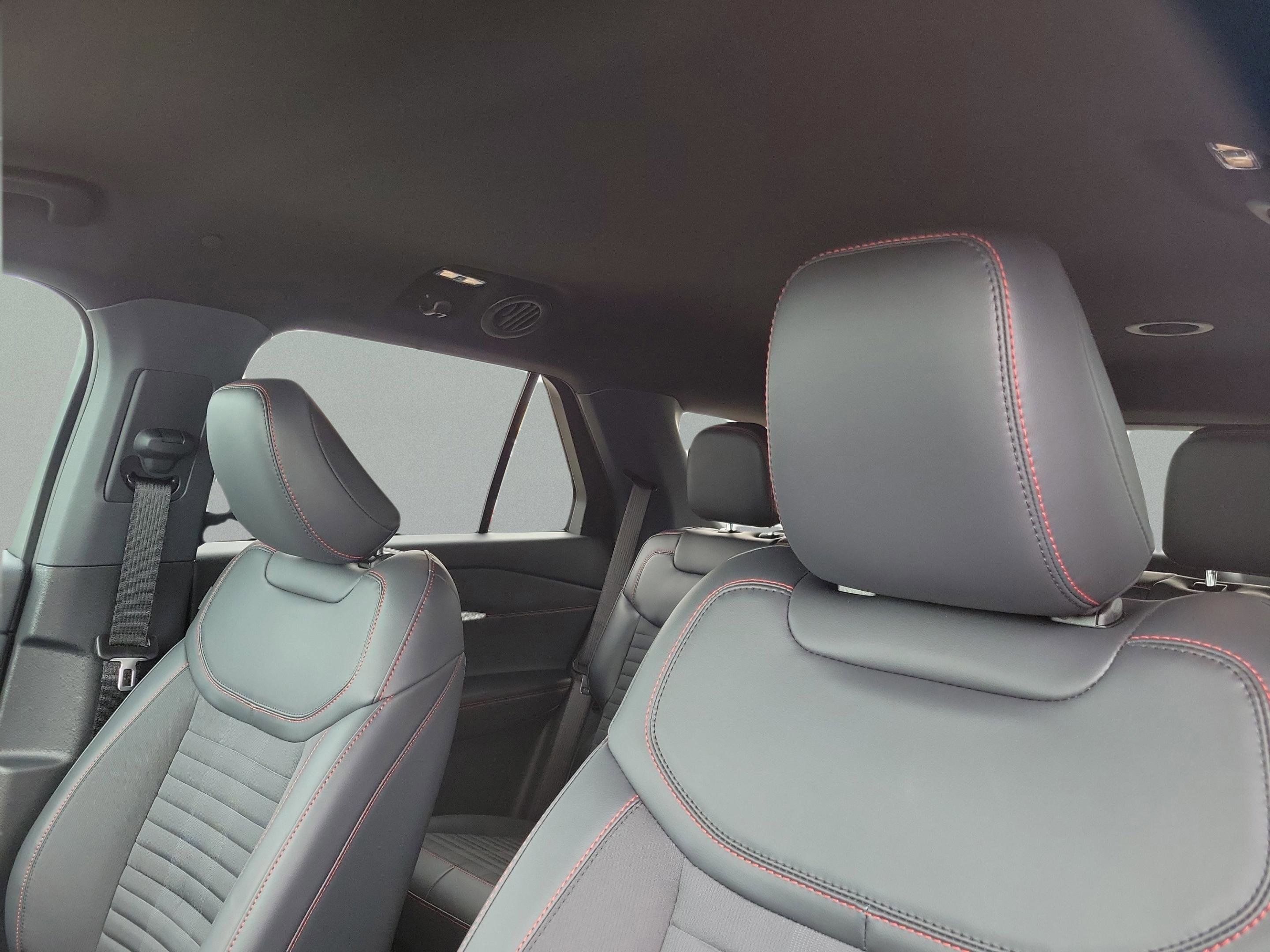 New 2026 Ford Explorer ST-Line image 10