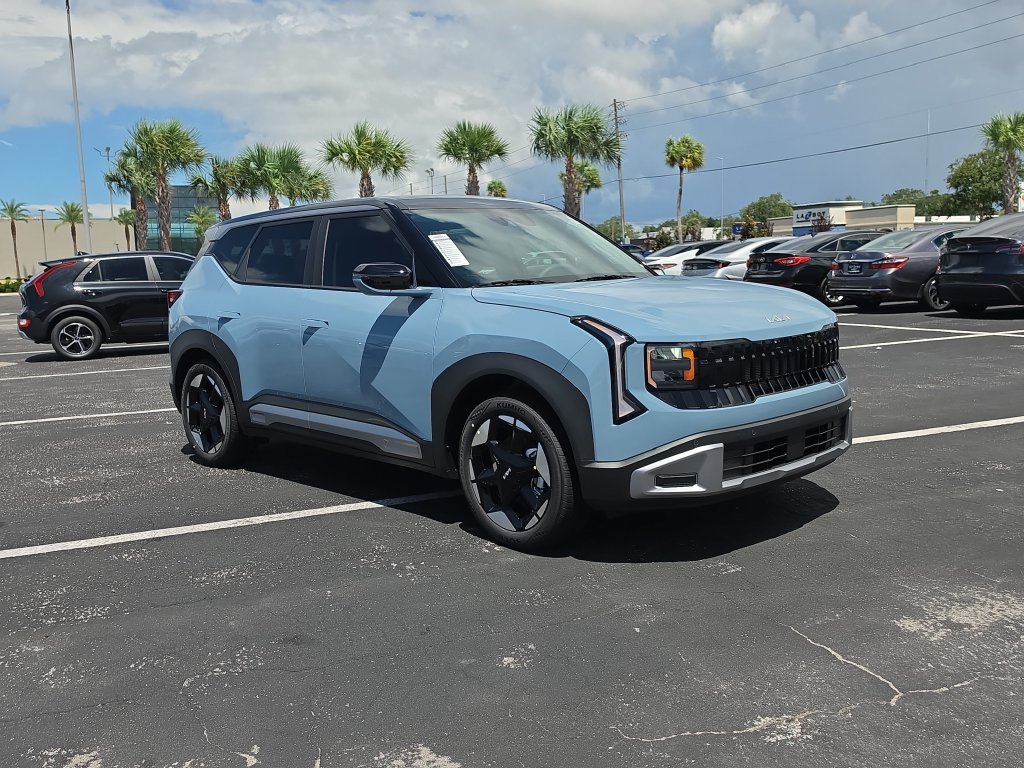 New 2027 Kia Seltos S FWD image 2