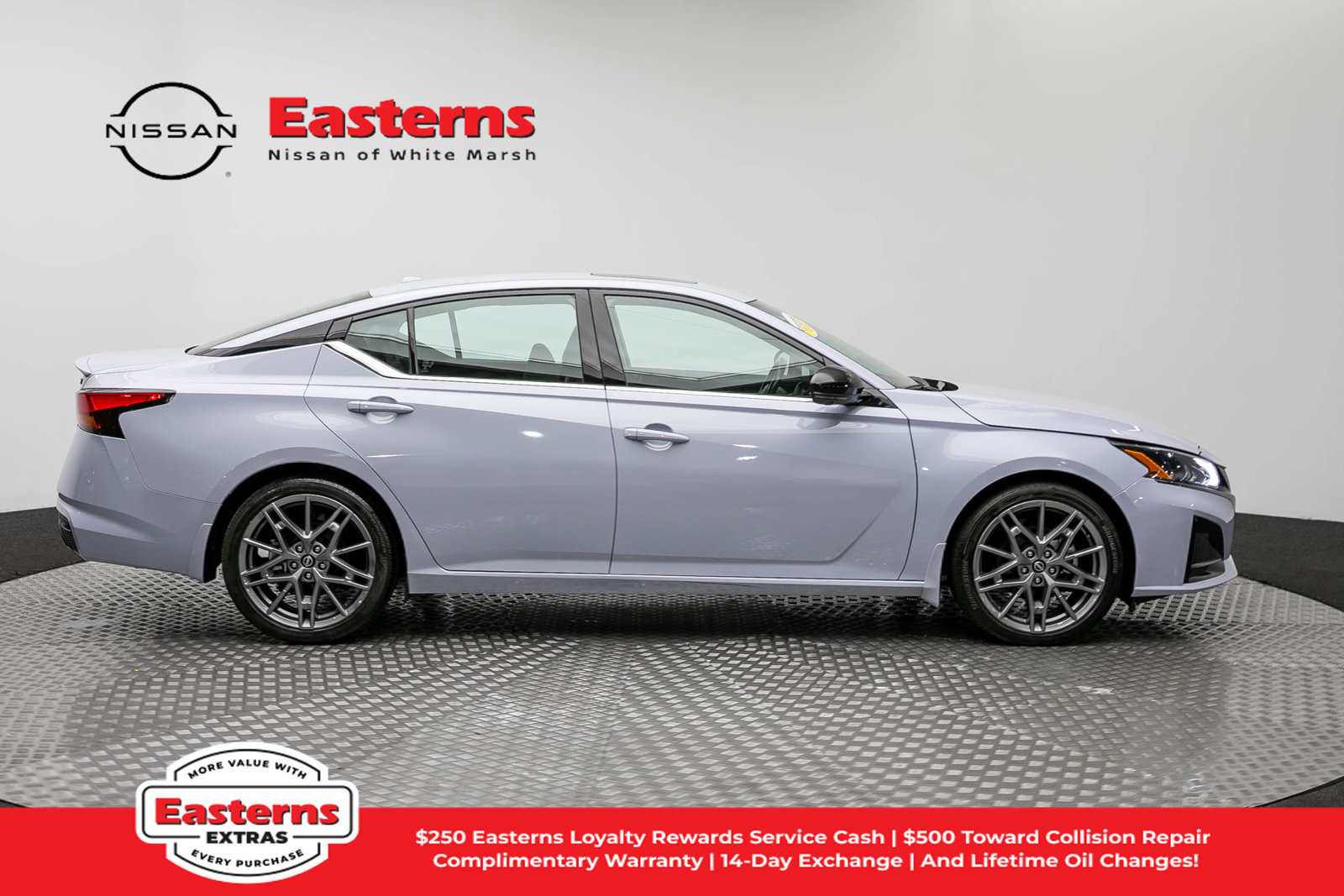 Used 2023 Nissan Altima 2.0 SR FWD image 4