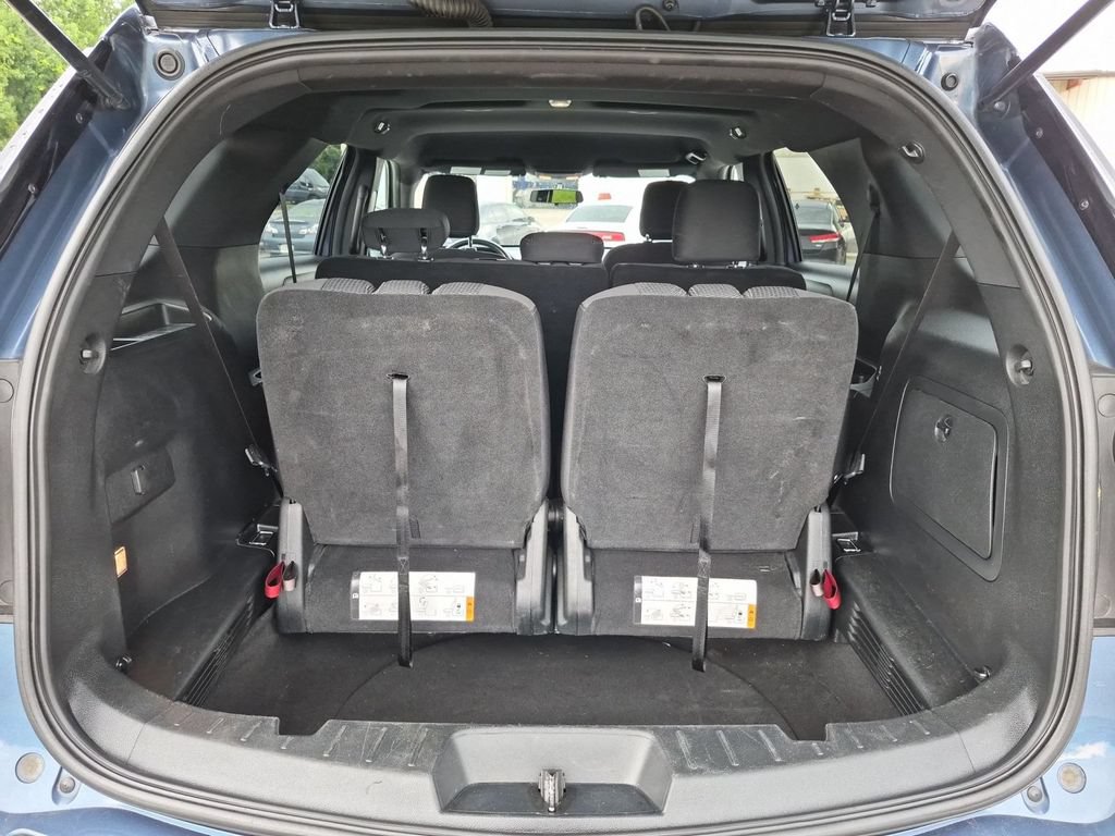 Used 2018 Ford Explorer XLT FWD image 32
