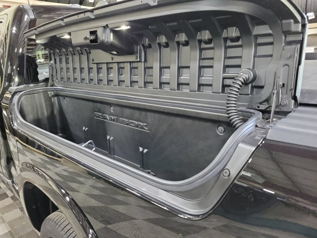Used 2026 RAM 1500 Limited AWD/4WD image 5