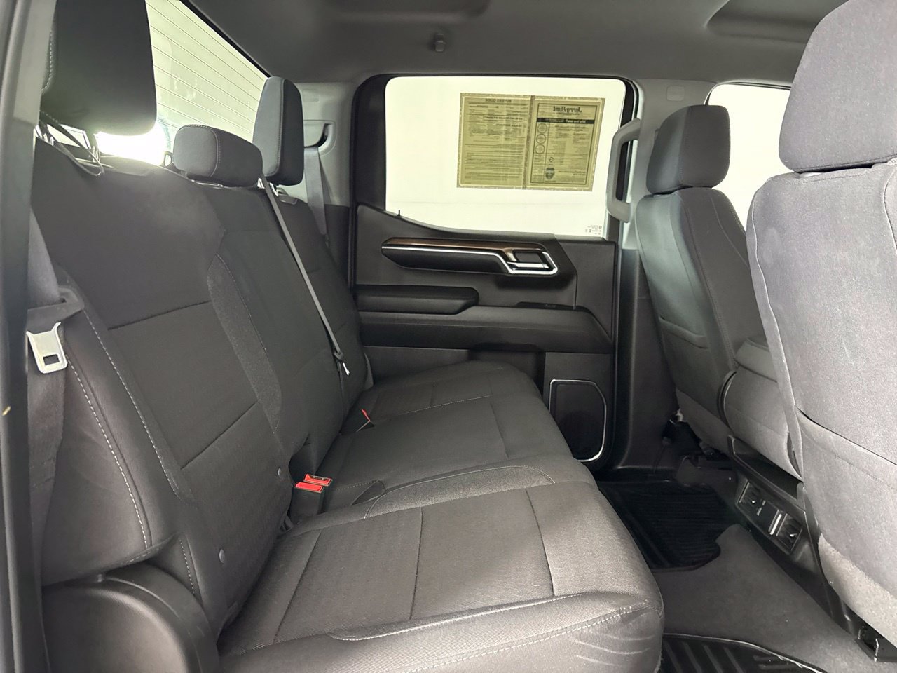 Used 2024 Chevrolet Silverado 1500 LT AWD/4WD image 28