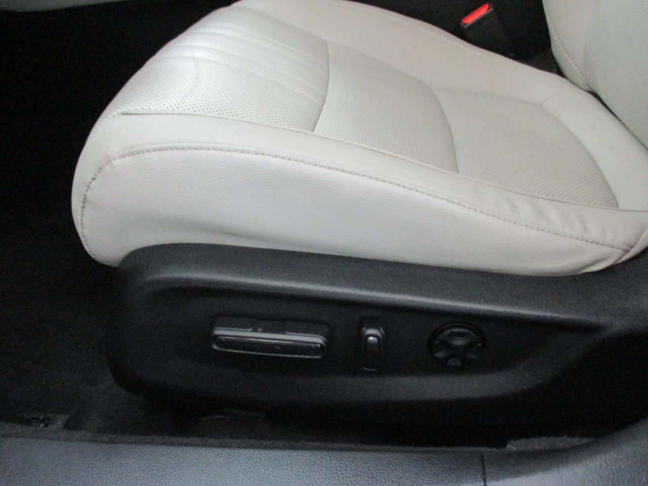 Used 2018 Honda Accord EX-L image 17