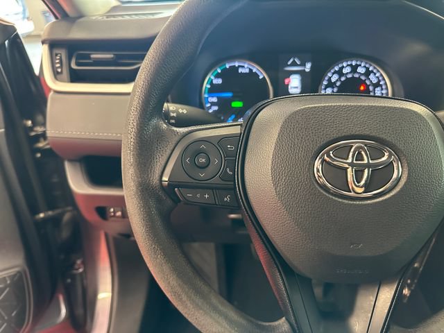 Certified 2021 Toyota RAV4 LE AWD/4WD image 20