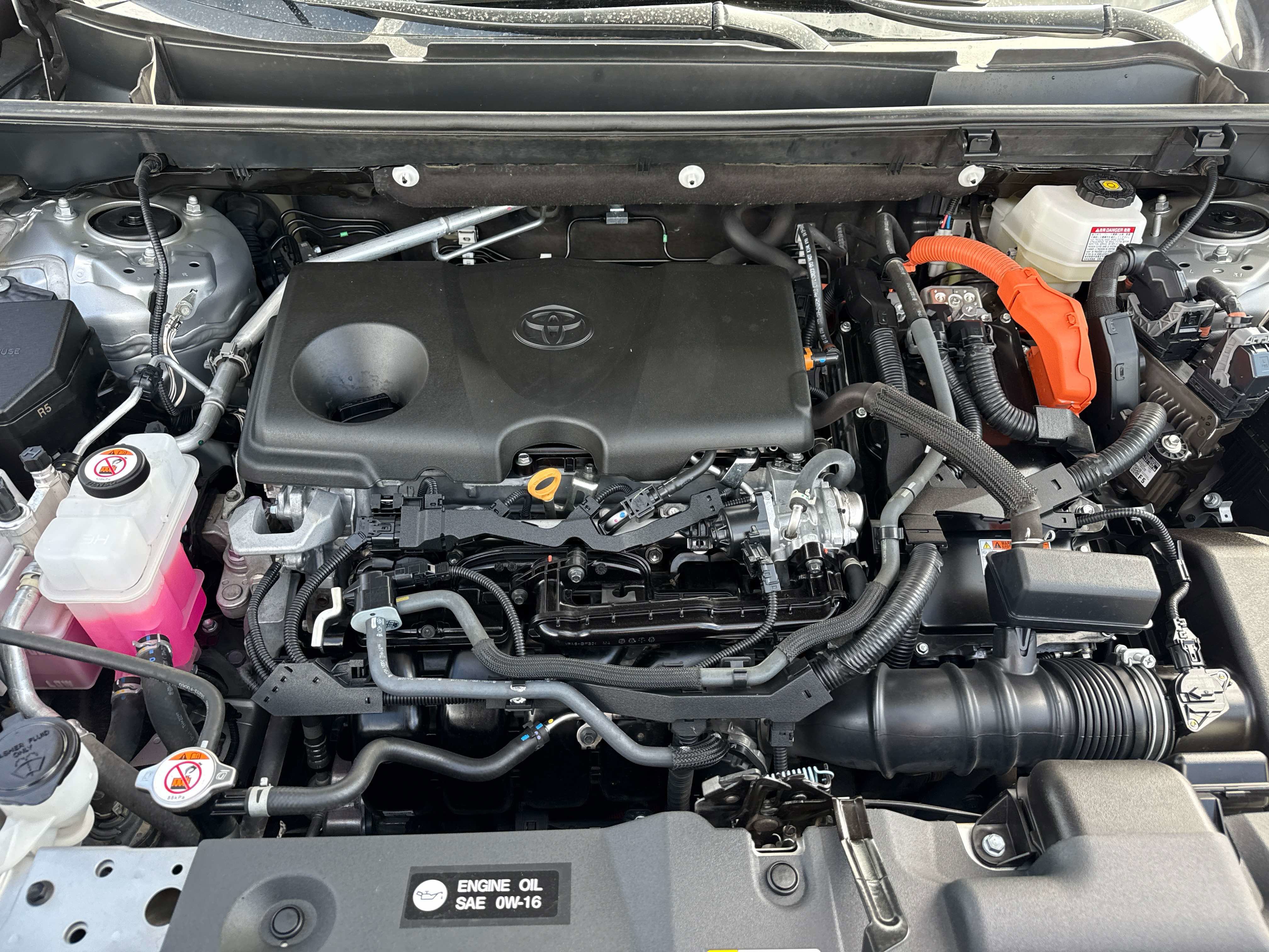 Used 2023 Toyota RAV4 XSE AWD/4WD image 9