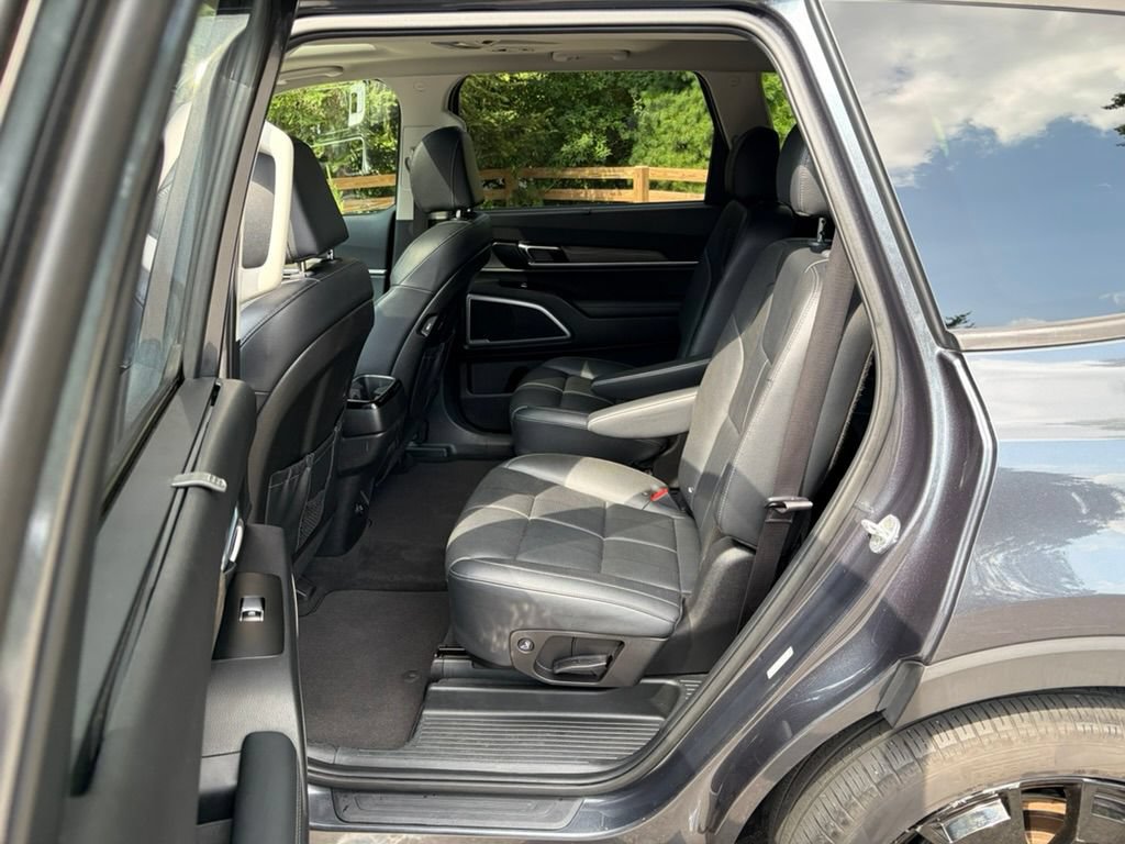 Used 2022 Kia Telluride EX w/ EX Premium Package AWD/4WD image 32