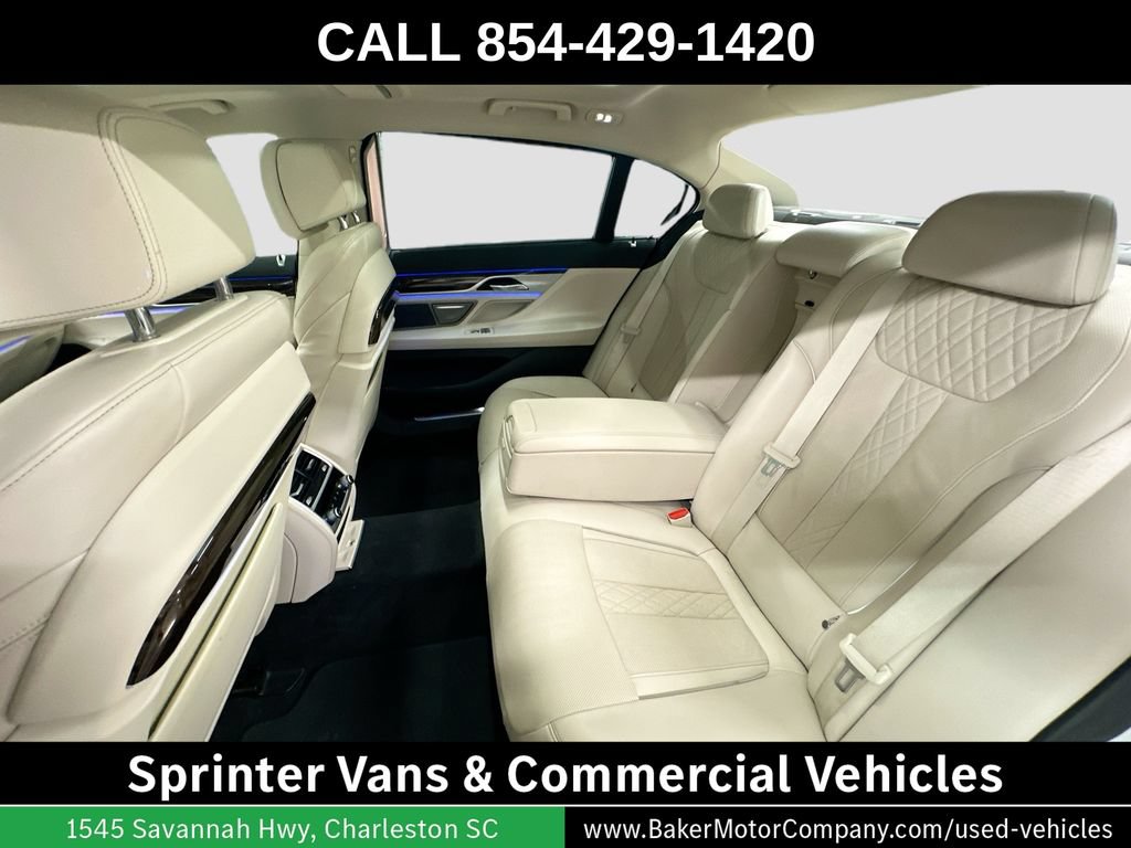 Used 2021 BMW 740i w/ Premium Package RWD image 25