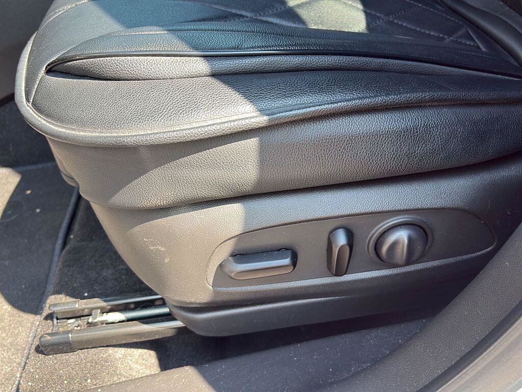 Used 2023 Buick Encore GX Select FWD image 7