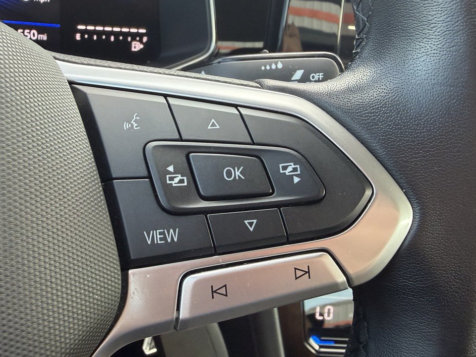 Used 2026 Toyota Camry SE w/ Multimedia Upgrade Package AWD/4WD image 31