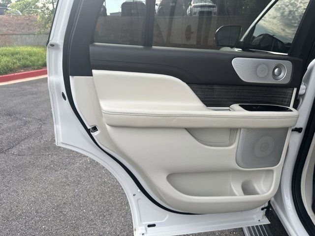 Used 2021 Lincoln Navigator Black Label w/ Cargo Convenience Package image 23