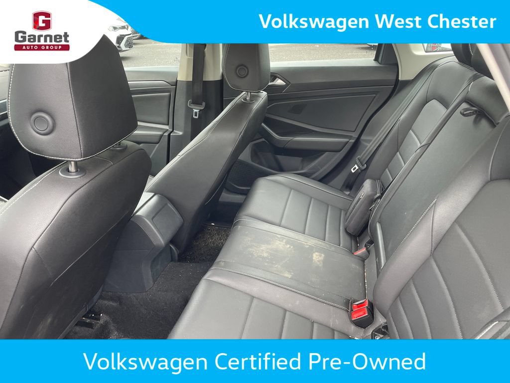 Certified 2024 Volkswagen Jetta SE w/ Panoramic Sunroof Package FWD image 13