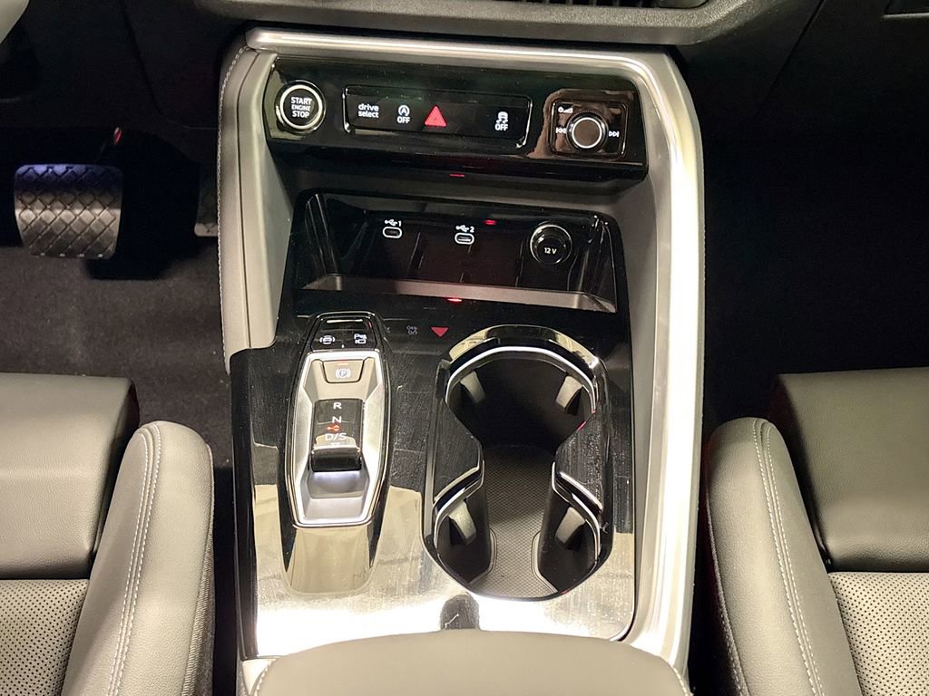 New 2025 Audi Q5 Premium Plus image 13