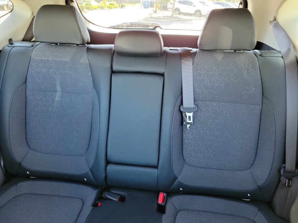 Used 2025 Kia Seltos S FWD image 18