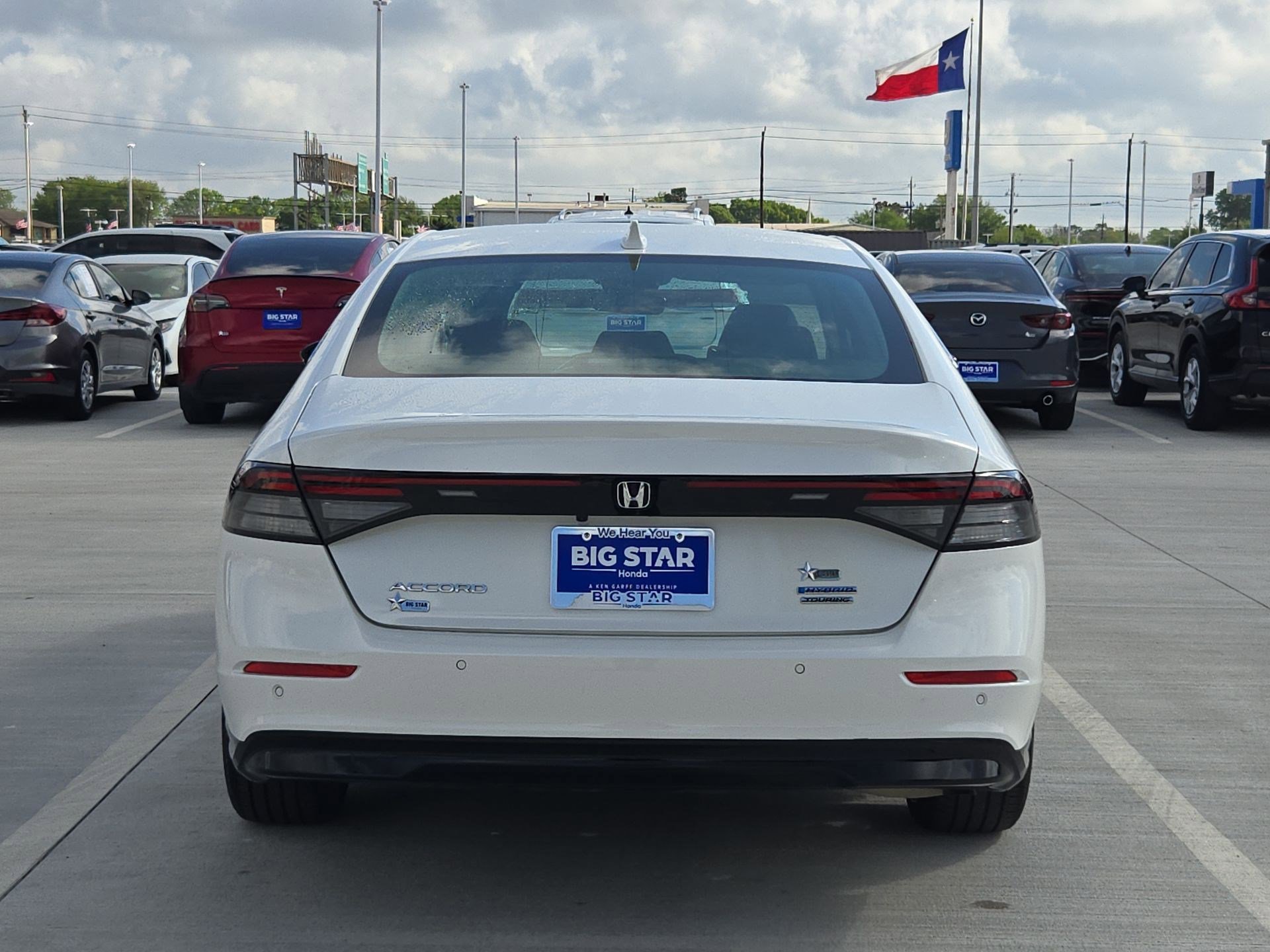 Used 2025 Honda Accord Touring image 5