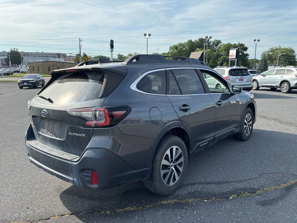Used 2021 Subaru Outback Premium AWD/4WD image 6
