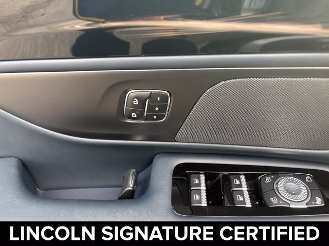 Used 2024 Lincoln Nautilus Reserve AWD/4WD image 14