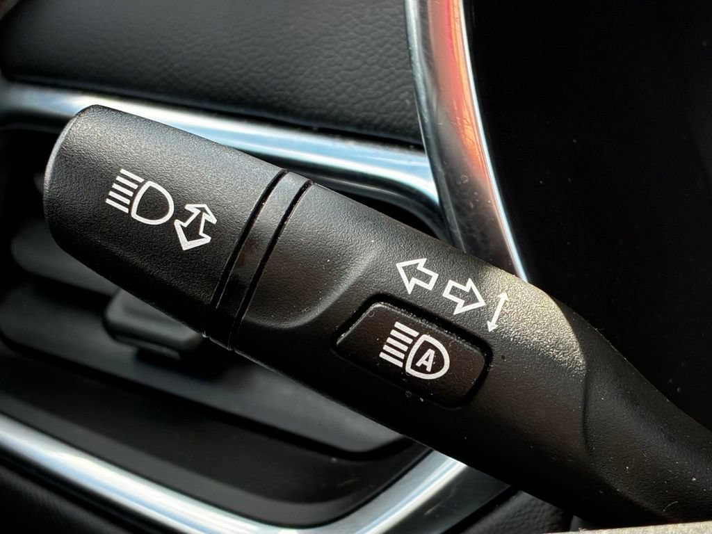 Used 2023 Chevrolet Equinox LT AWD/4WD image 16