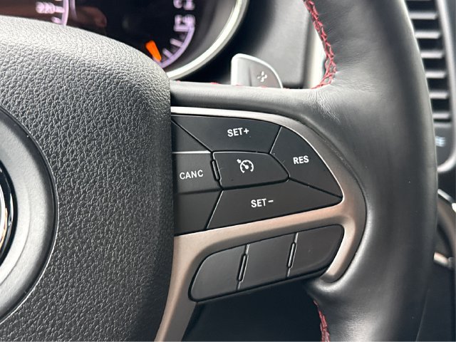 Used 2017 Jeep Grand Cherokee Trailhawk w/ Trailhawk Luxury Group AWD/4WD image 33
