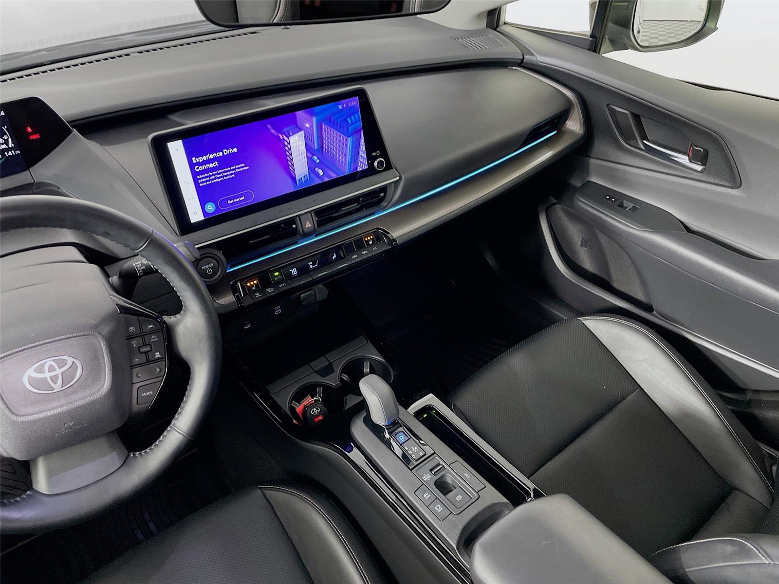 Used 2024 Toyota Prius XLE image 25