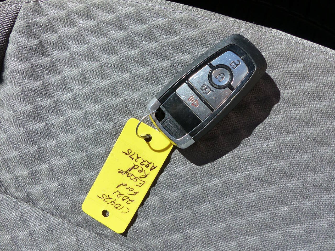 Used 2021 Ford Escape SE w/ Convenience Package AWD/4WD image 46