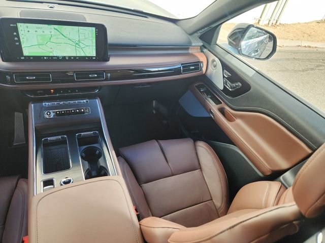 New 2026 Lincoln Aviator Reserve w/ Luxury Package AWD/4WD image 12