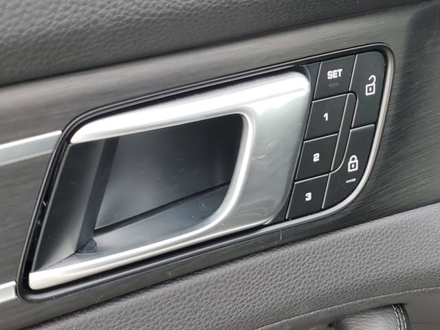 Used 2023 Porsche Panamera 4 Platinum Edition image 21